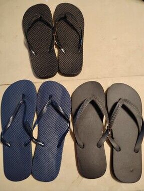 7 Pairs Flip Flops, Slippers Grab Bundle
